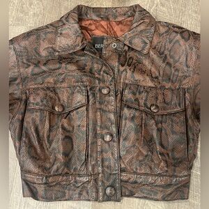 Leather, snake skin print, crop jacket, size small. Beautiful, great condition